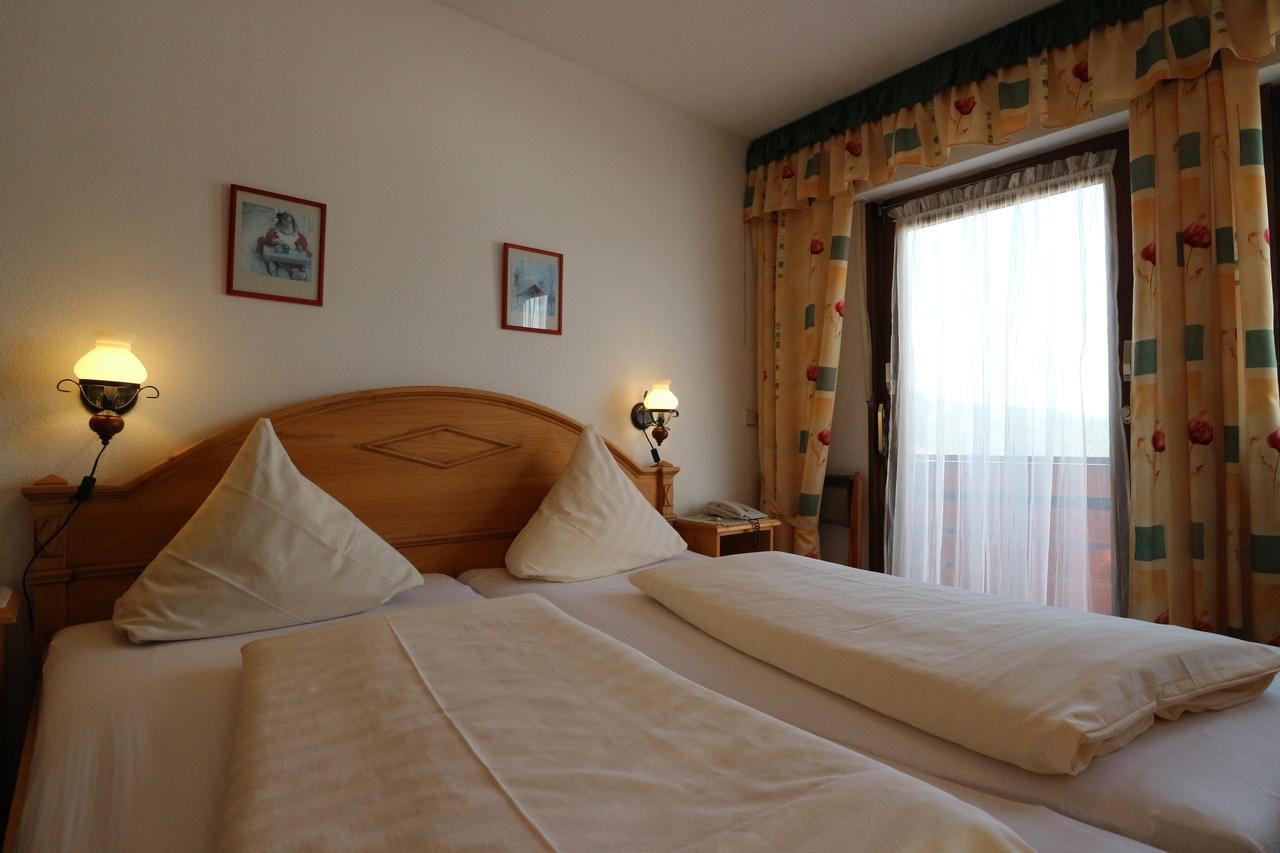 Hotel Dachsberger-Hof Wittenschwand Bagian luar foto